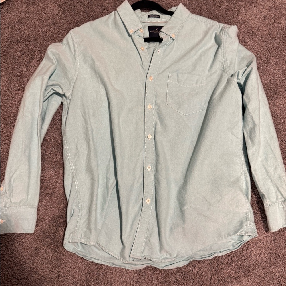 American Eagle Men's button down Shirt
